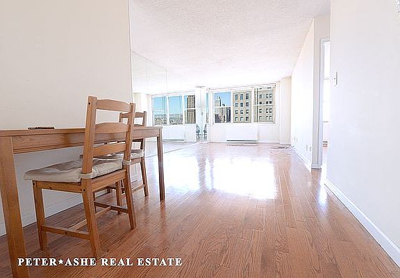 3rd image of 301 E 79th St #35O