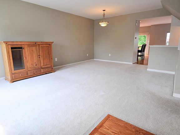 5th image of 2453 Wheat Meadow Cir