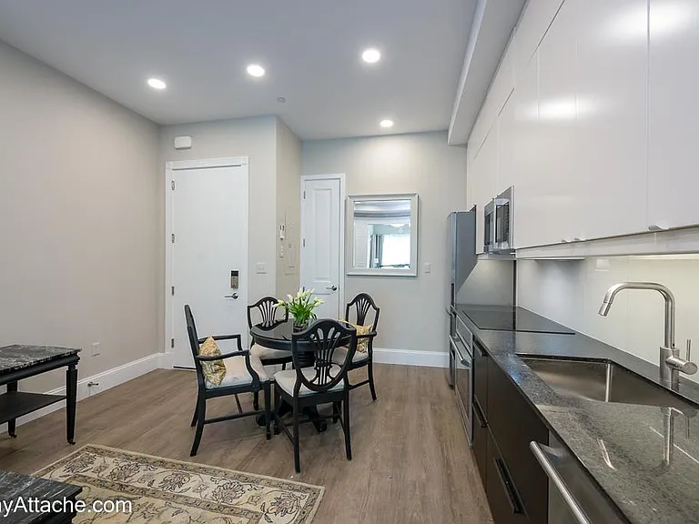 1521 Corcoran St NW #4 — Photo 5
