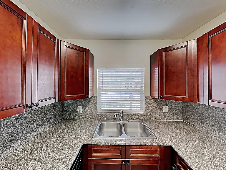 1230 SW 6th Way — Photo 13