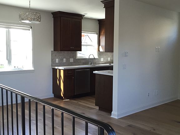 Kitchen and dining area.