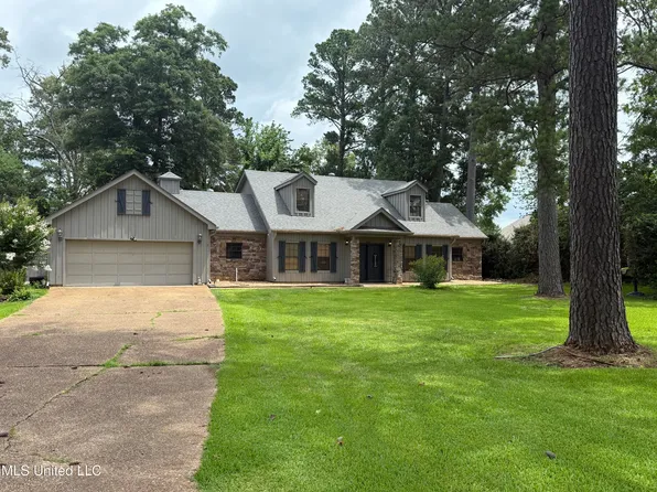 504 Fawn Cv, Canton, MS 39046