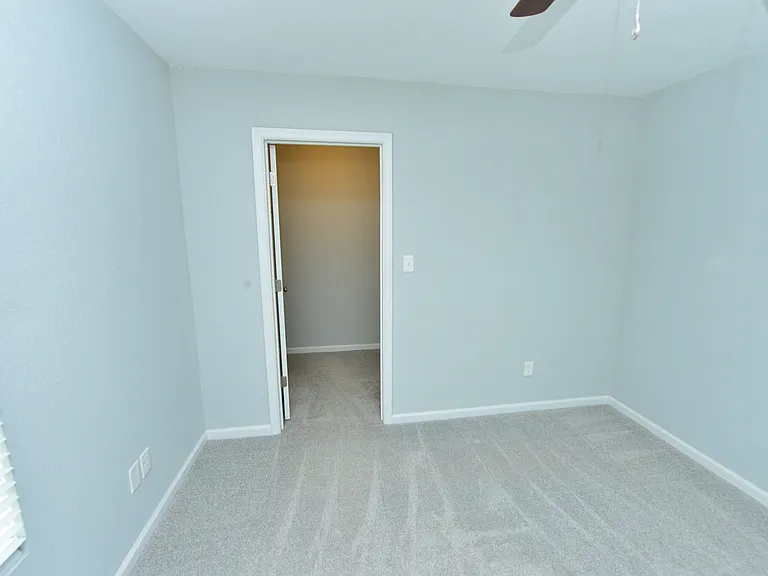 4219 Helen St — Photo 20