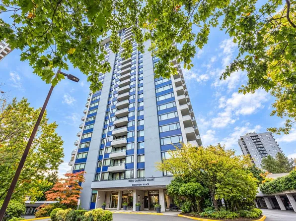 3980 Carrigan Ct #2007, Burnaby, BC V3N 4S6