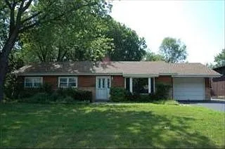 395 Illinois Blvd photo 1