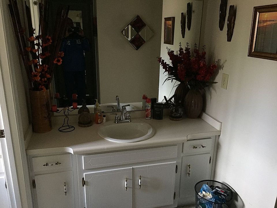 1st image of 2072 Rainbow Dr