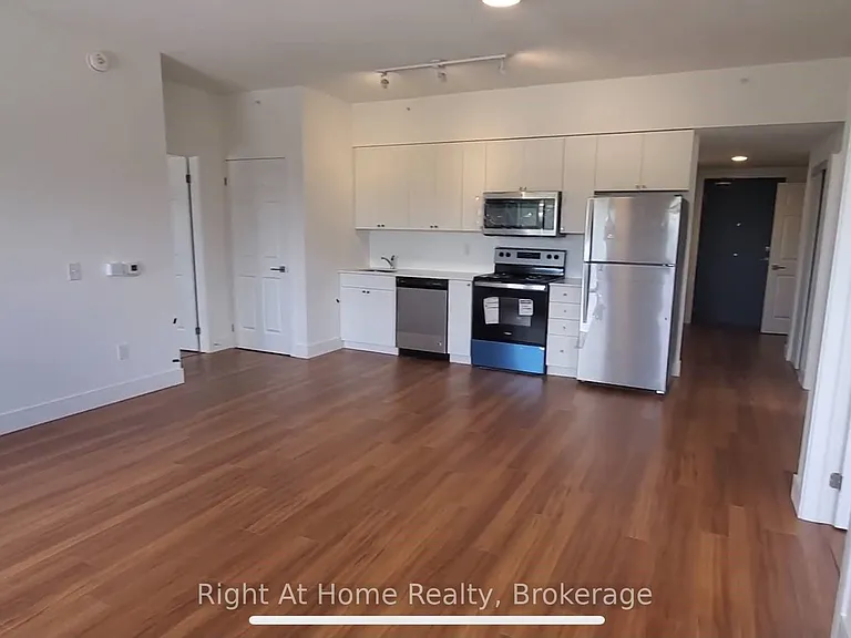 1 Wellington St #308 — Photo 13