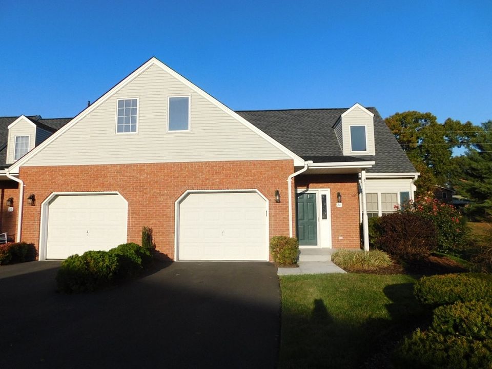 1st image of 1725 Lakeview Dr #24