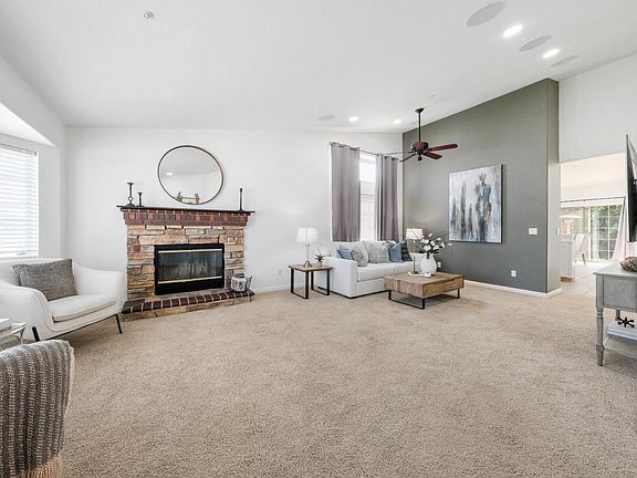 4th image of 17379 Walnut Grove Dr