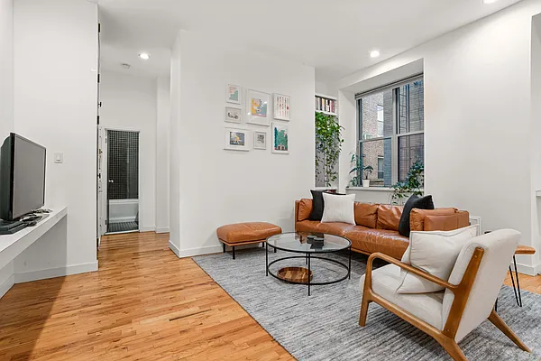 Sold by Compass | media 2