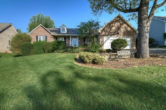 1st image of 5 Estate Ct