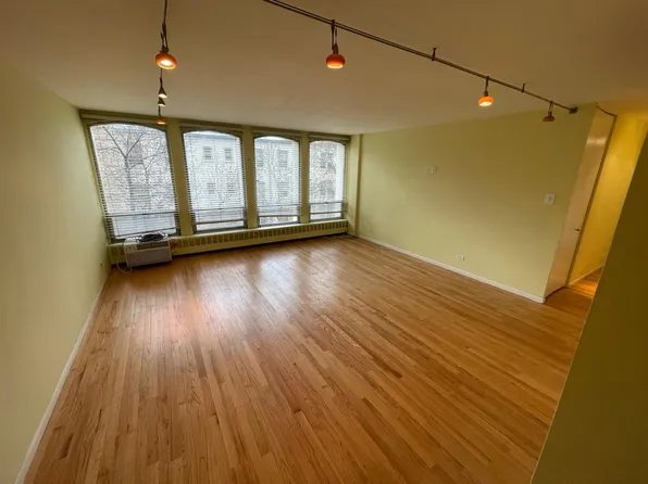 1450 E 55th Pl, Chicago, IL