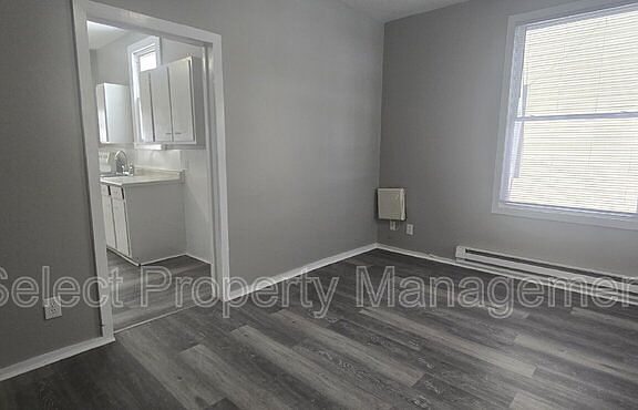 4th image of 435 Greenwood Ave Unit 1