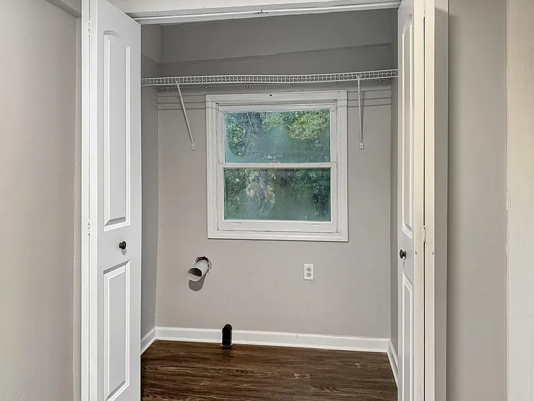 1041 Market St — Photo 28