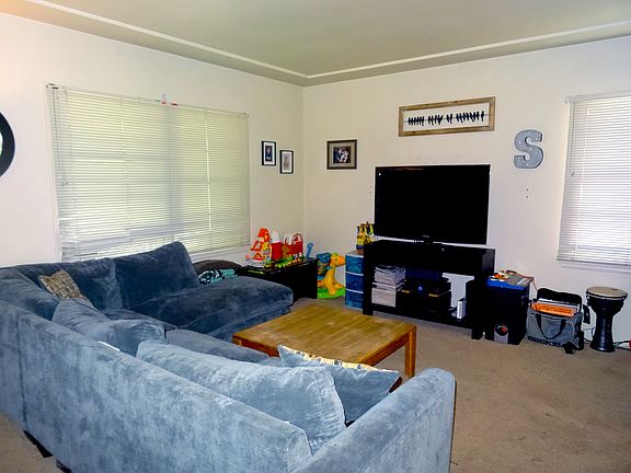4th image of 240 W Lemon Ave #A
