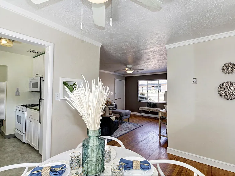 5210 J St — Photo 13