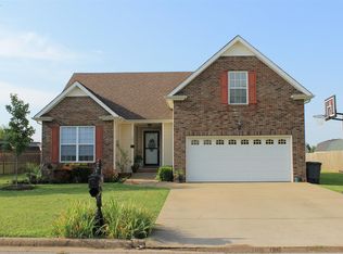 961 Glenhurst Way, Clarksville, TN 37040