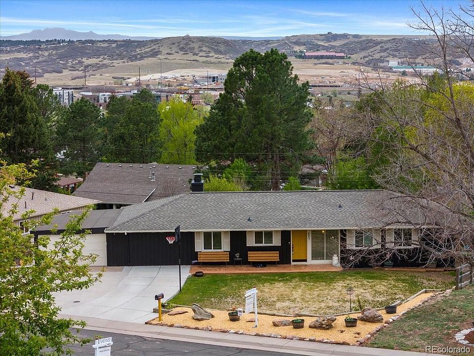 1st image of 571 Vista Dr