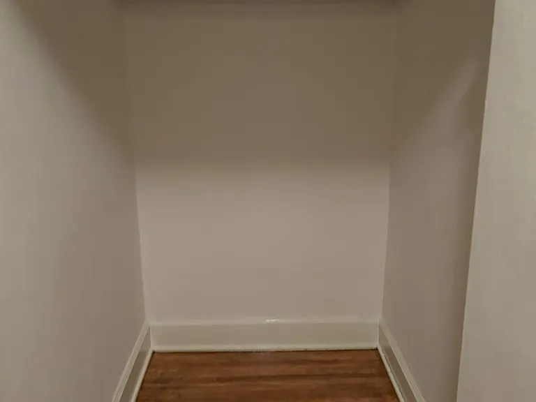 610 Summit Avenue — Photo 49