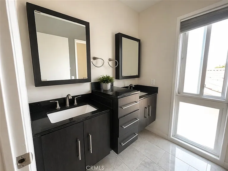 17631 Mapes Ave — Photo 6