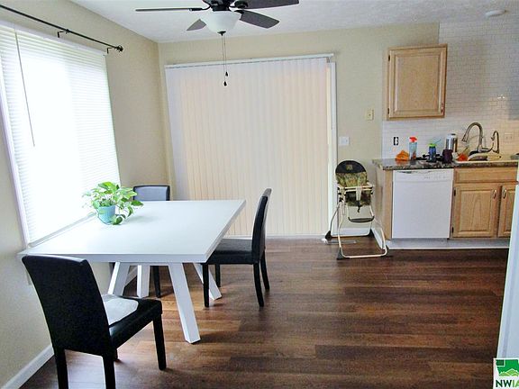 5th image of 327-329 Regency Pkwy
