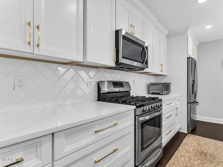 141 Old Orchard Ln — Photo 12