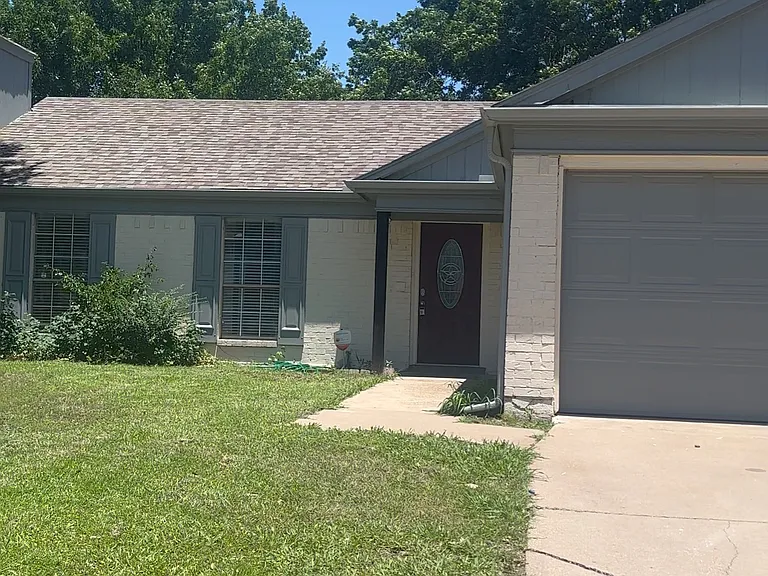 2630 Bennington Ct — Photo 1