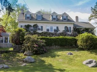 8 Ocean View Hwy, Westerly, RI 02891