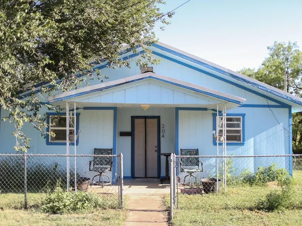 204 W 12th St, Sweetwater, TX 79556