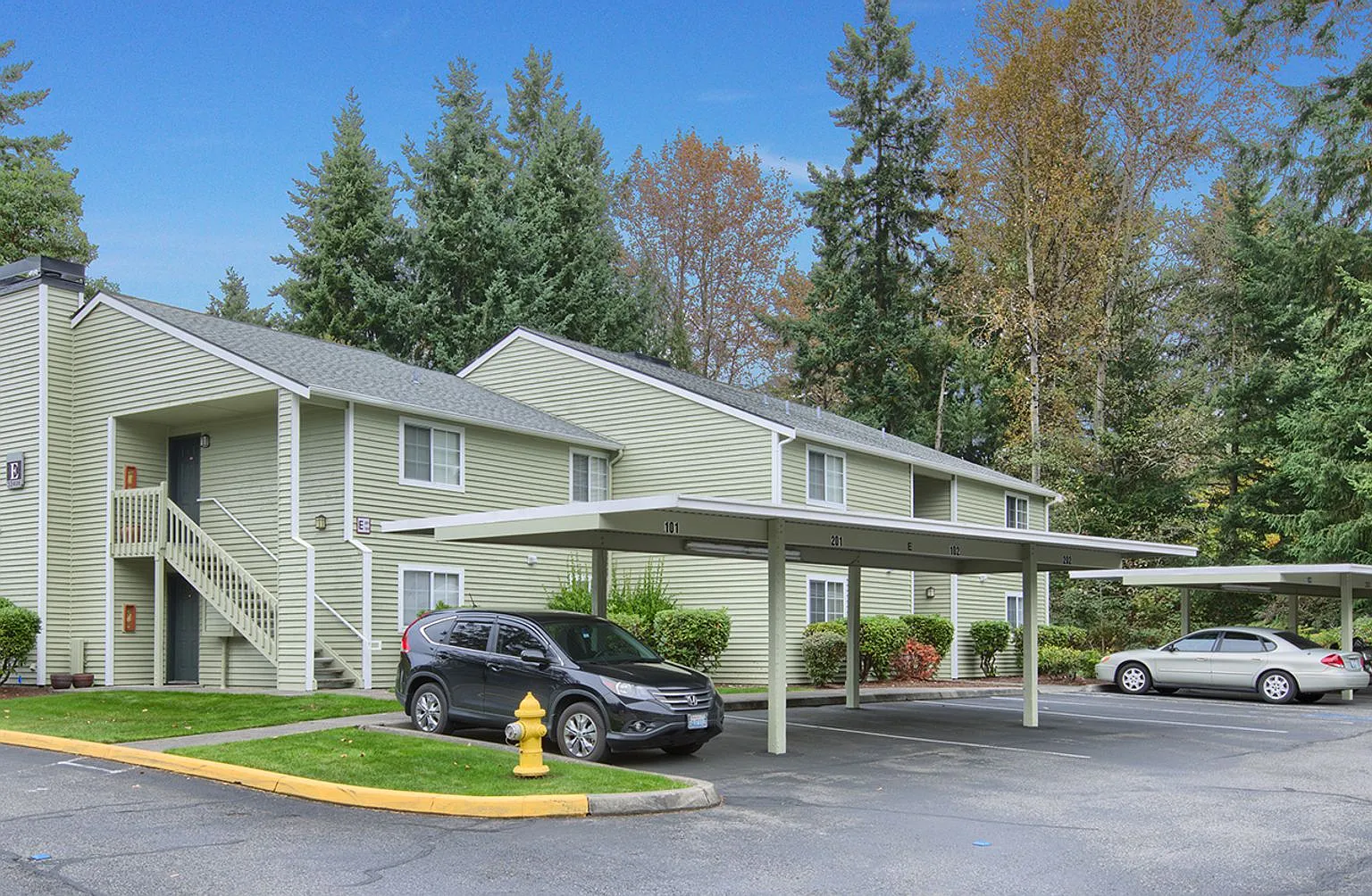 Campus Landing Apartments — Photo 2