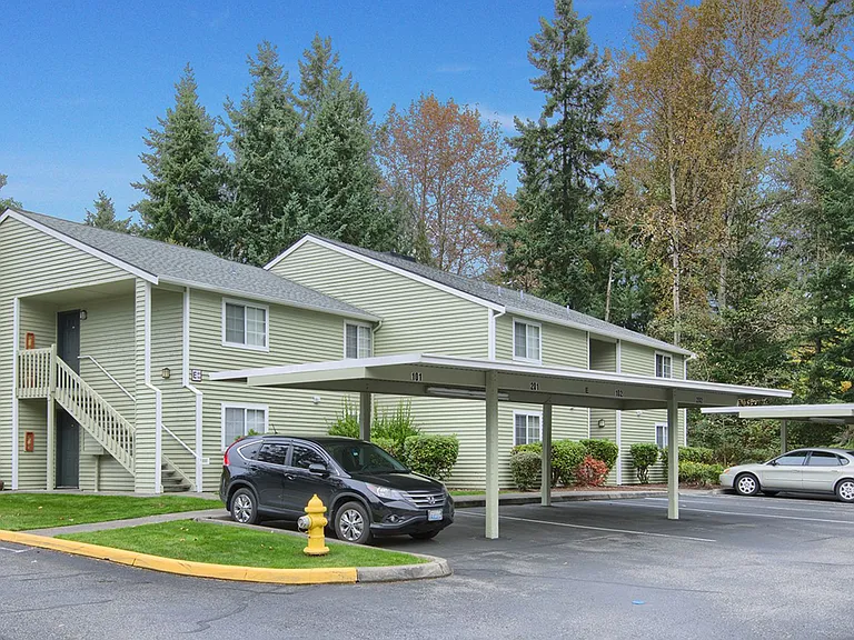 Campus Landing Apartments — Photo 2