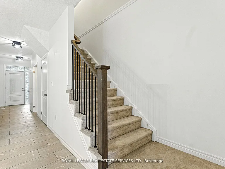 22 Marshall Dr #8 — Photo 18