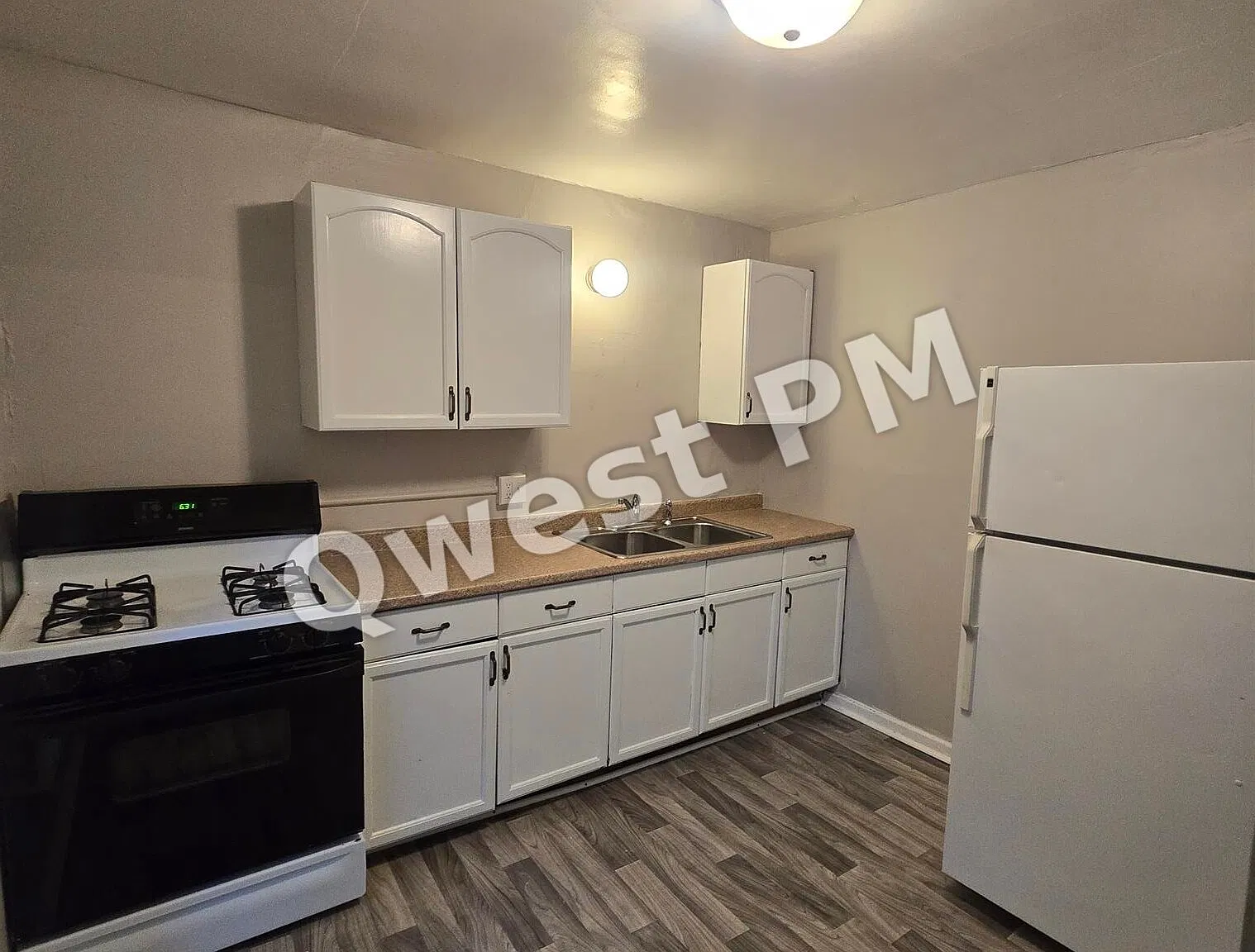 765 Clancy Ave NE #2 — Photo 2