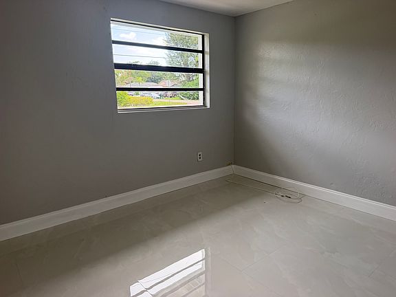 5th image of 5402 Carolina Ave #5402