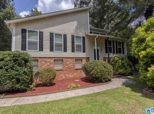 1812 Arrow Dr, Alabaster, AL 35007