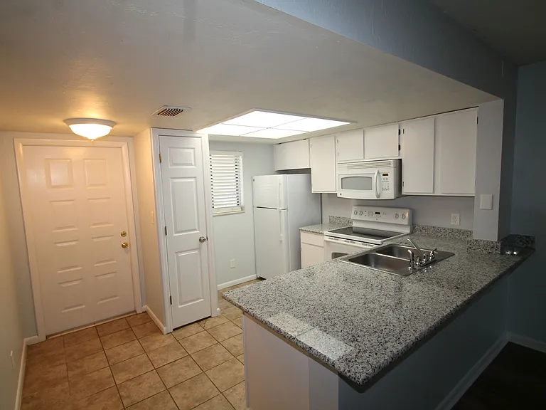 12510 White Bluff Rd #602 — Photo 6