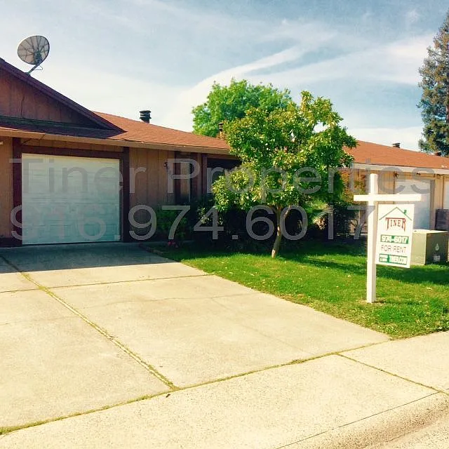 5940 Bourbon Dr photo 1