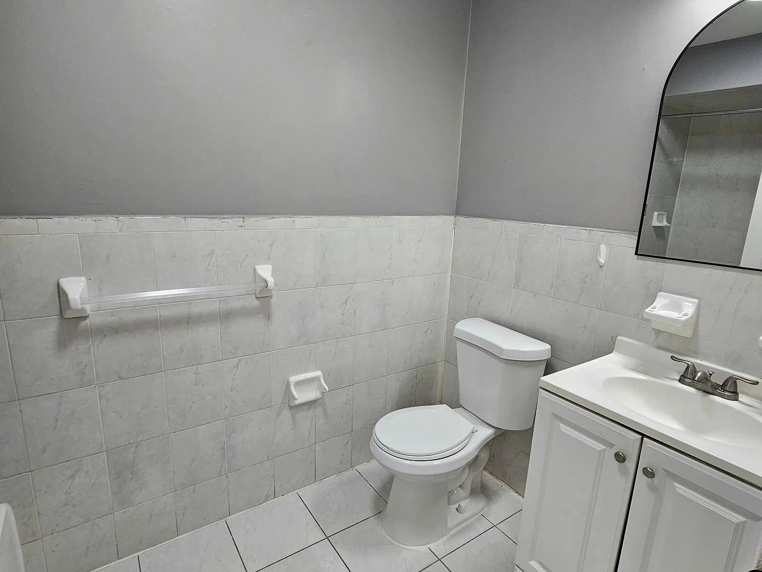 3 bed, 800 sqft, $2,495 — Photo 2