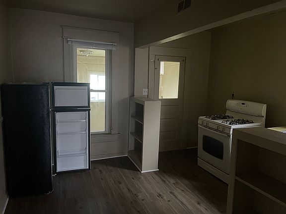 5th image of 127 Park Ave #127