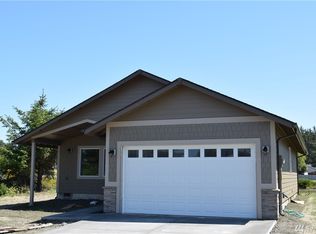 222 Canal Dr NE, Ocean Shores, WA 98569