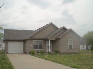 5802 Waycross Ct, Louisville, KY 40229