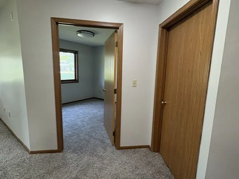 36 Plex - Village Green Apartments — Photo 11