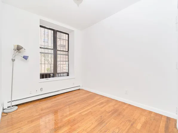 132 W 109th St, New York, NY