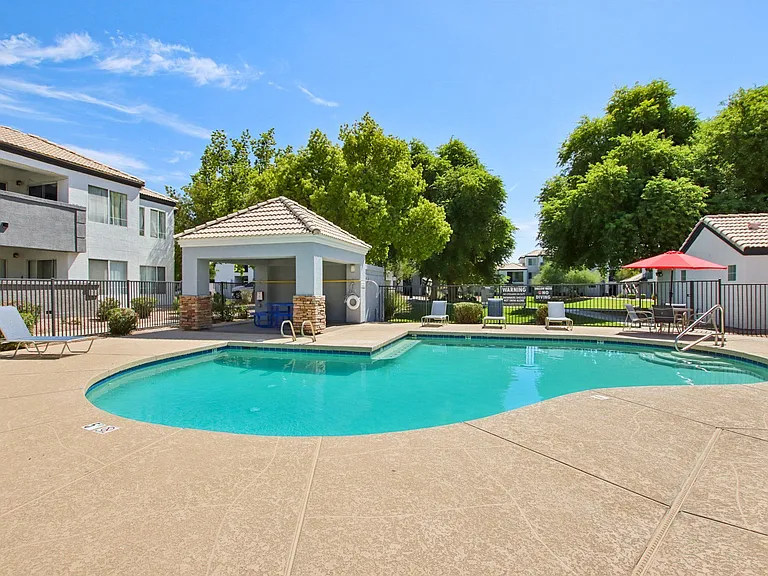 The Village at Sun Valley Apartments — Photo 5