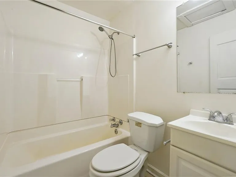 324 Brooks Ave #A — Photo 20