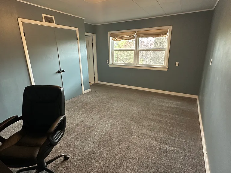 1725 NE Upper Dr — Photo 30