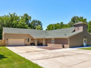 8764 Railroad St, Birch Run, MI 48415