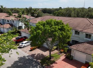 2005 Oakhurst Way, Riviera Beach, FL 33404