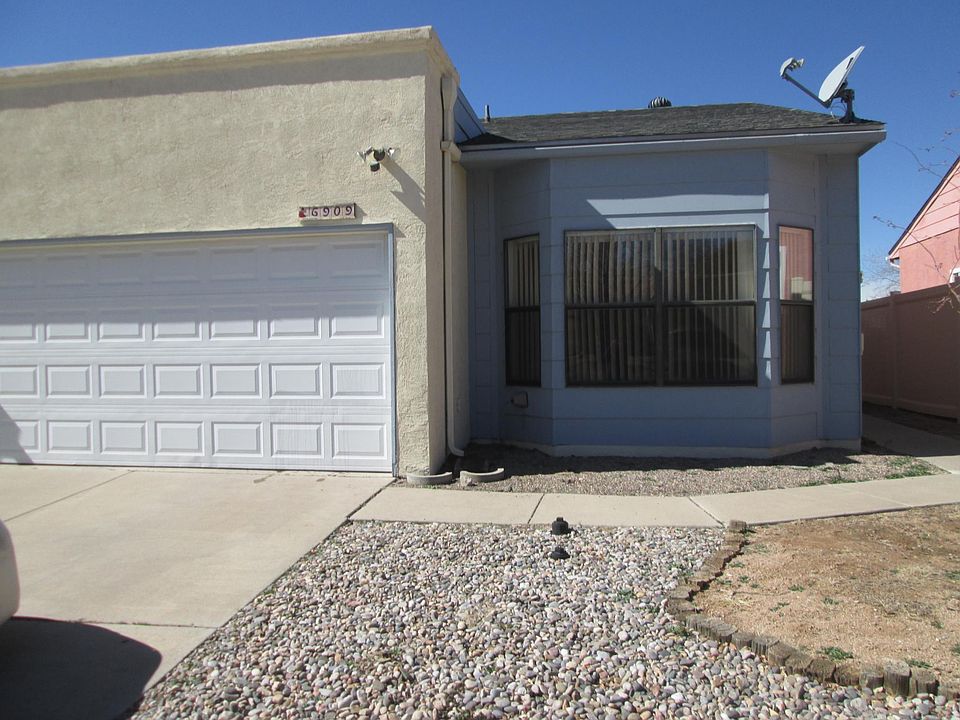 1st image of 6909 Black Pine Pl NE