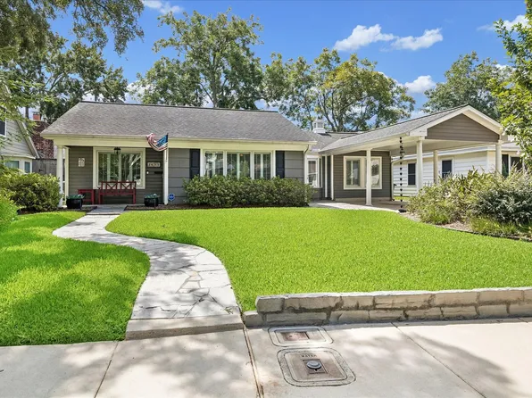 1611 Gardenia Dr, Houston, TX 77018